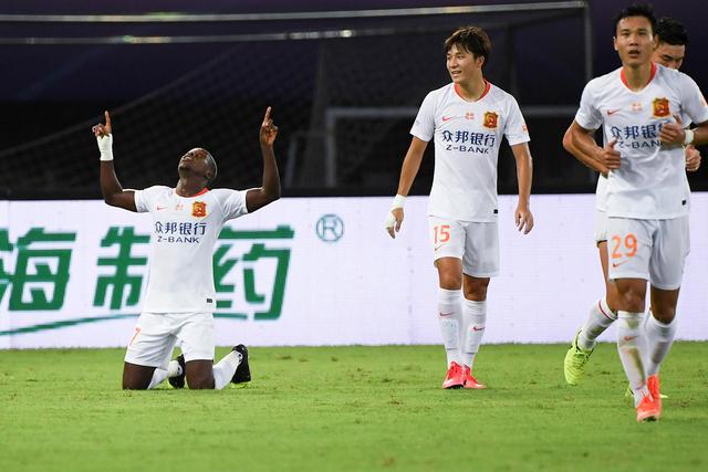 冉珂嘉成为第四位被WNBA选中的中国队球员