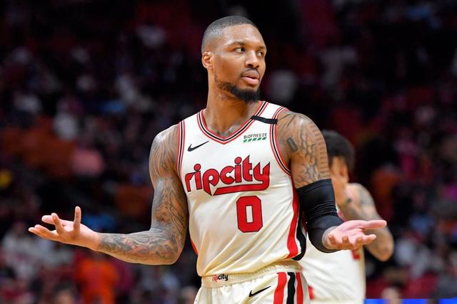 康宁汉姆20+10詹姆斯空砍三双 活塞险胜湖人