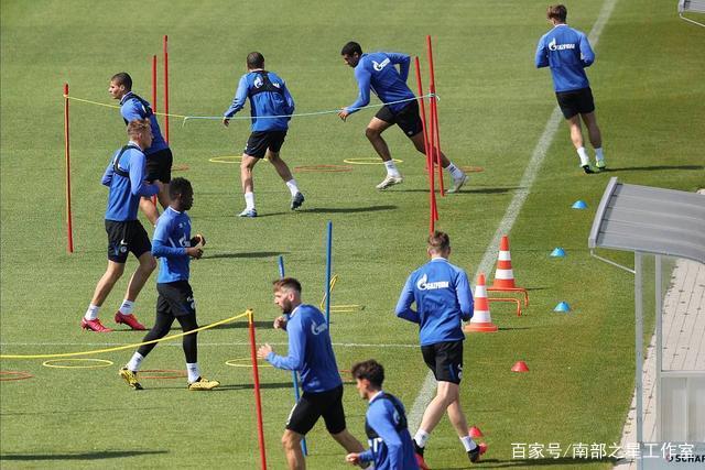 新老对决C罗PK亚马尔!"双牙"决战难逃平局魔咒