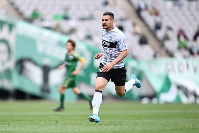 灰熊5连胜送鹈鹕7连败 杨21+11老鹰双杀骑士