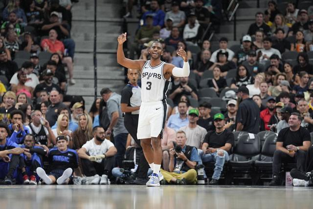 萨林杰31+15深圳2-1北控晋级八强 陈国豪30+9